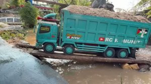 🚨 Ой-ёй-ёй! Наш большой грузовик попал в беду! 😱🚚 Видео детям