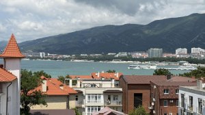 🏡 №154 Сдаётся посуточно квартира 150 м² с террасой и видом на море – Геленджик