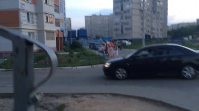 Девушка била своего парня в Новоюжном районе смотреть онлайн