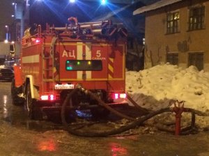 В Кировском районе Самары горел отселенный барак
