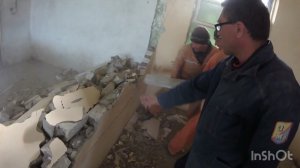 Демонтаж кирпичных простенков