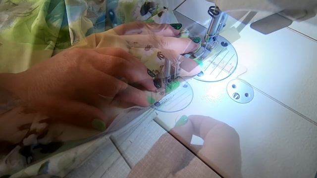 Урок 59. Обработка плечевой линии кулиской . Сто Шагов Портного смотреть онлайн