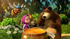мультик игра Маша и Медведь популярные веселые игры, атака пчел на мед.
