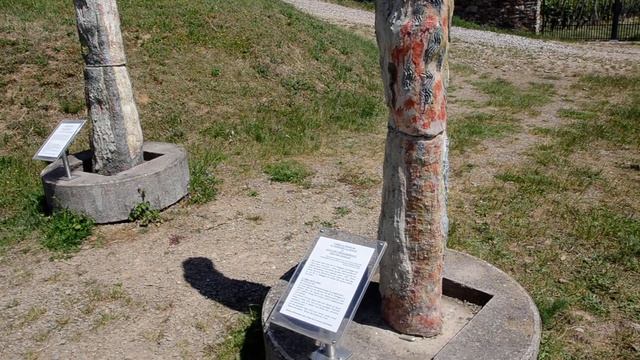 Каменная инсталляция у аббатства Хильдергард смотреть онлайн