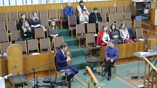 10.12.2017 Лесная просека,32 Молодіжне служіння Интервью с бр. Мишей