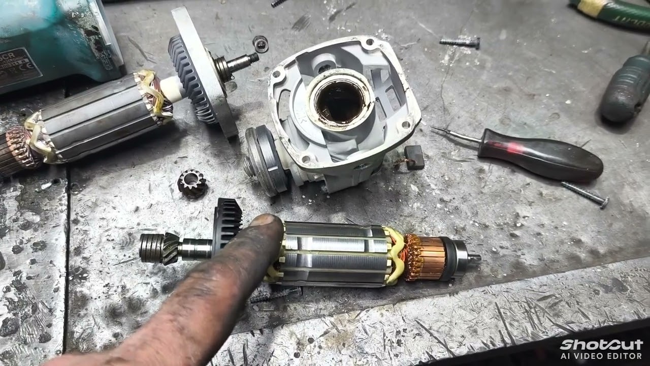 Makita 9565 CV двигатель работает диск не крутится смотреть онлайн
