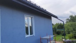 Про новую клумбу и стену позора.