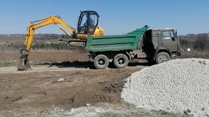 JCB 8052 Разгрузка мини-экскаватора из КАМАЗа самосвала