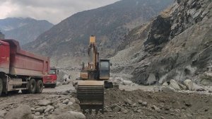 #caterpillar power Loading  #automobile #excavator heavy macher move Wheels #construction Equipment