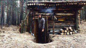 ВЕРНУЛСЯ В ЛЕСНУЮ ИЗБУ | Начинаю обустраивать быт внутри