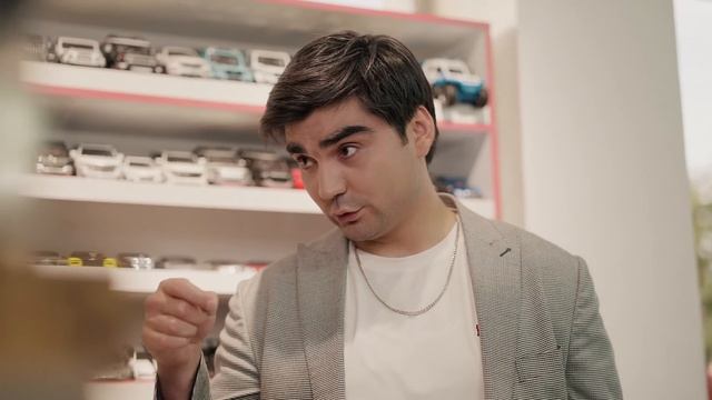 Muhammadziyo Anvarov - Bir So'mi Yo'q Boyvachcha (Official Music Video)