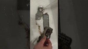 ЛАЙФХАК КАК НЕ ЧИСТИТЬ ДУШЕВОЙ ТРАП КАЖДЫЕ 2 ДНЯ