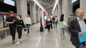 Транзитный тур в час пик по станции метро Калужская по переходу на станцию метро Воронцовская #metro