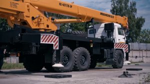 Автокран для различных задач   ИВАНОВЕЦ КС 45717К 3Р   25 тонн   стрела 30,7 м