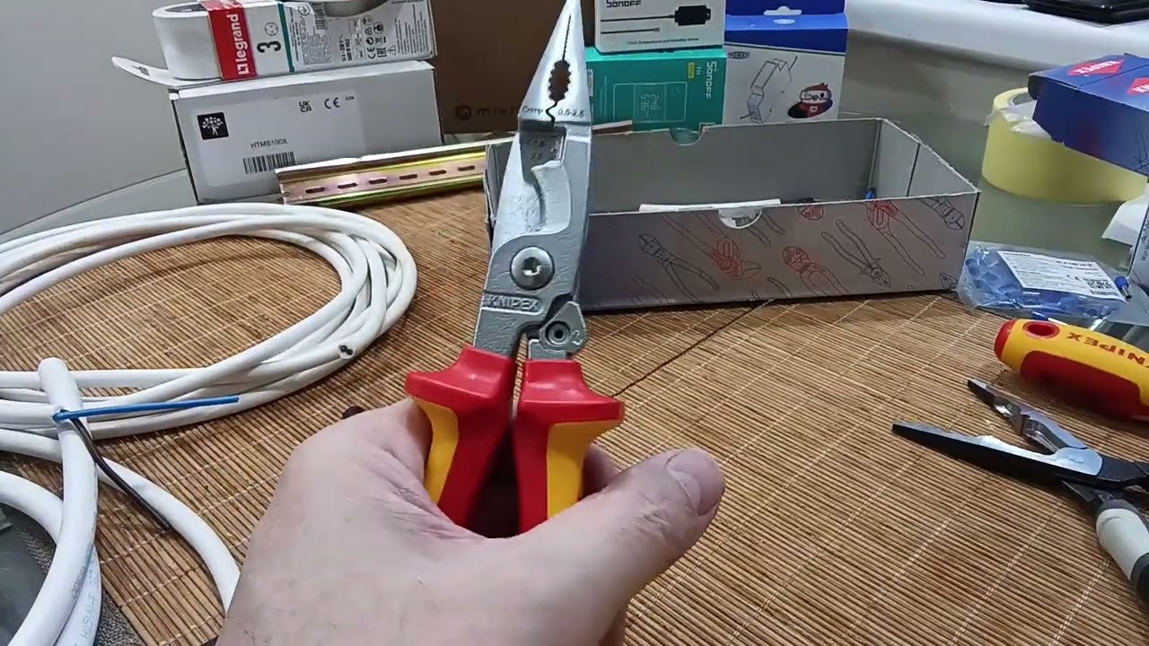 Чи існує ідеальний мультитул електрика? Огляд KNIPEX 13 96 200 та GRN GROUP 35 185 3K UNIVERSAL смотреть онлайн