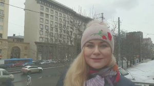 Упала стена дома на авто - реакция депутата Ильи Яшина и его общение с жителями
