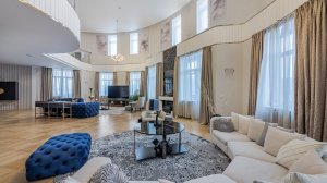 Великолепная двухуровневая квартира в ЦАО
