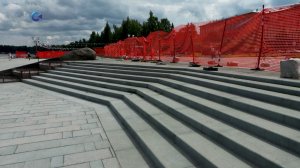 Малиновый кварцит с набережной Петрозаводска сохранят