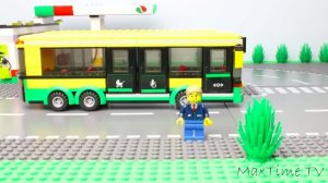 LEGO Машинки-Помощники Как Самосвал и Поезд спасали Пожарную Машину Видео детям