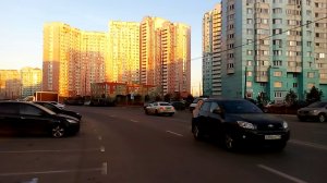 Красногорск 1352 Красногорский бульвар, Павшинская пойма, вид на правительство области осень день
