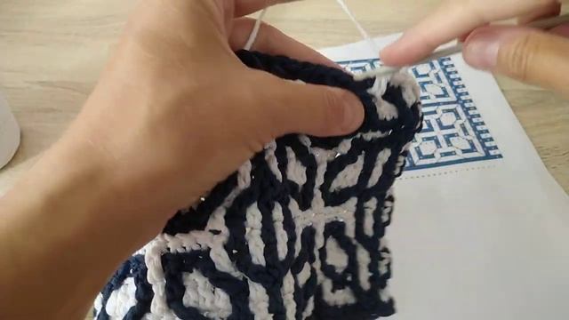 Мозаичное диагональное вязание крючком