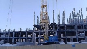 Поломка стрелы башенного крана кб-405! ЧП на стройке! Emergency at the construction site!