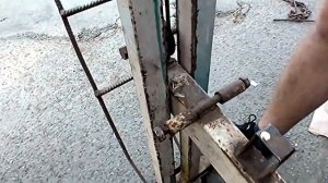 Применение самодельного подъёмника опрокидывателя, обзор и размеры.
