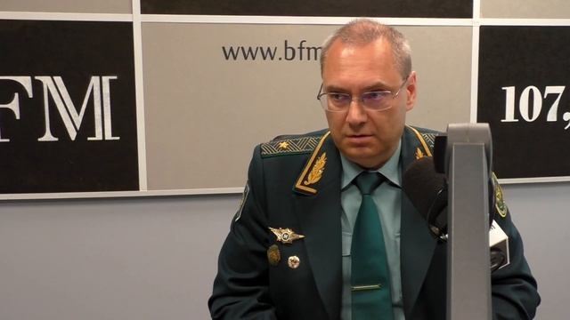 Начальник Пулковской таможни Тимощенков напомнил, что необходимо знать авиапутешественникам смотреть онлайн
