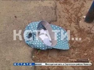На дворовой площадке железные футбольные ворота раздавили 7-летнего мальчика