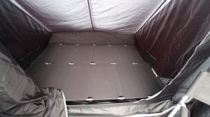 Современный палаточный кемпинг DOMETIC. Кемпинговая мебель в палатках DOMETIC.