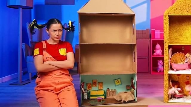 Строим Удивительный Кукольный Домик Жевательная Резинка vs Шоколадный # Крутые Творческие Лайфхаки смотреть онлайн