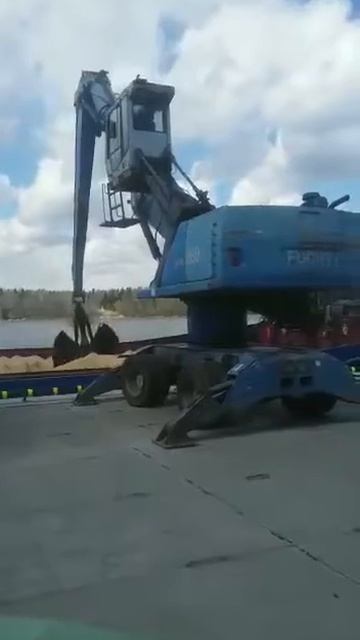 Перегружатель Terex Fuchs MHL 360 Пилон 2009 г смотреть онлайн