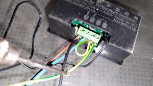 Инкубатор из холодильника. Подключение терморегулятора w3230