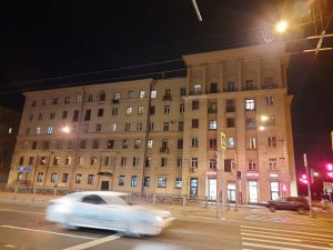 Дырка в створке! Лифт КМЗ 1985 года выпуска.