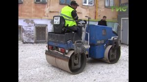 Во дворах Самарского района меняют асфальтовое покрытие
