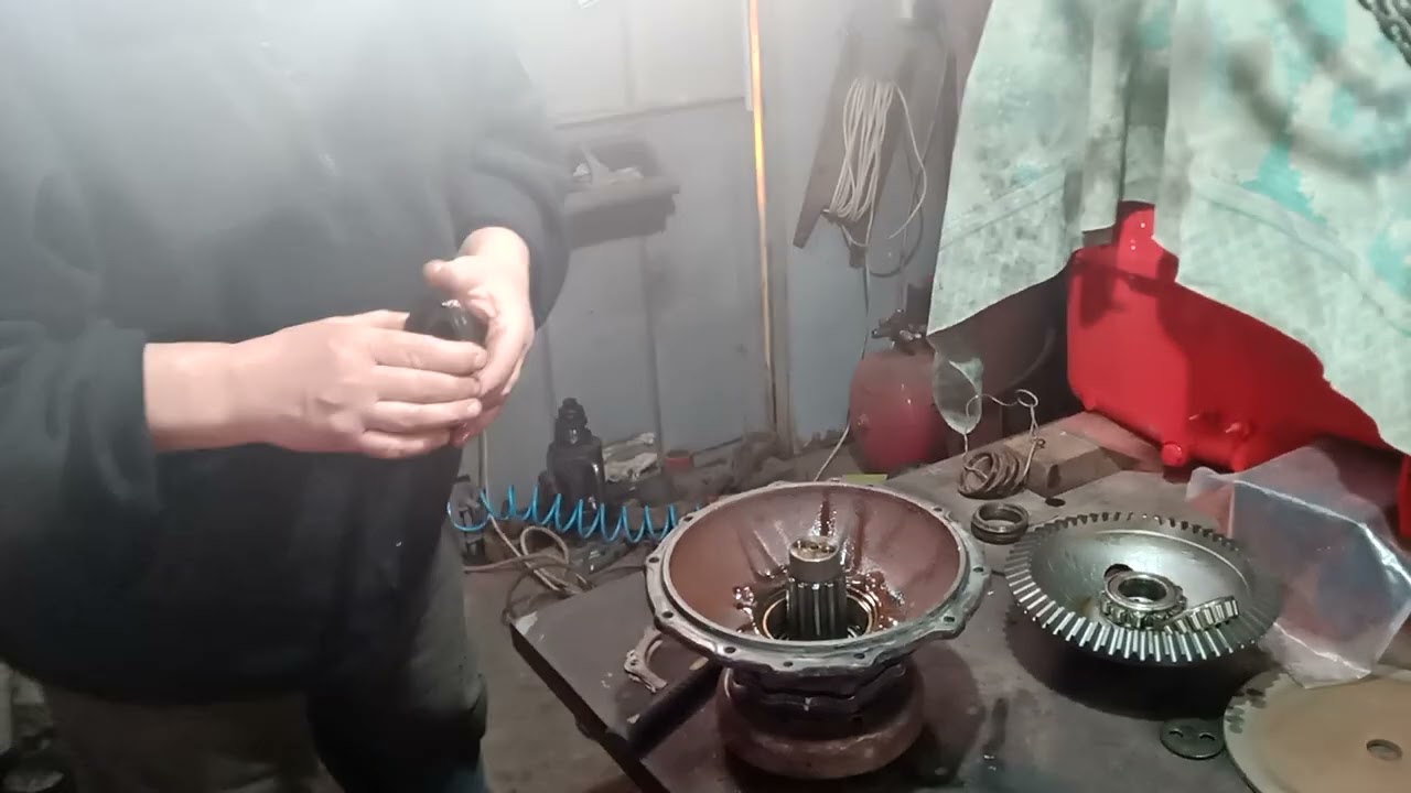 Ремонт ПВМ МТЗ-82. Регулировка подшипников передних колёс.🚜🔧⚙️ смотреть онлайн