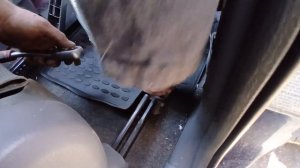Toyota RAV4 A20 Снять водительское сиденье / Toyota RAV4 A20 Remove driver's seat