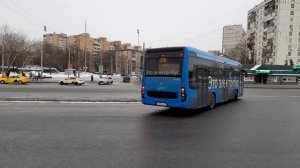«Электрический автобус» Электробус маршрутом 276 Южное Измайлово выполняет разворот