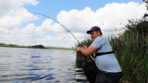 Бешенный Амур рвал снасти и выпрыгивал из подсака!