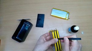 Как безопасно разъединить, отклеить плоские литиевые аккумуляторы, держащихся на липкой ленте