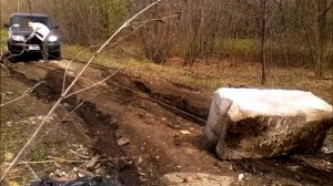 Двигаем бетонный блок лебедкой