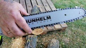 Наточить цепь бензопилы самому за 5 минут не снимая с шины.