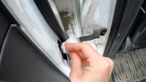 Скрипят двери в авто? Как убрать скрип двери авто за 1 минуту