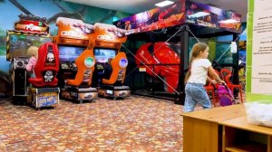 Беби Бон Лина не хочет есть! Идём гулять и играть для аппетита!