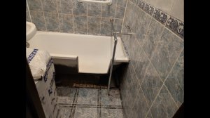 Ванна с вырезом для пожилых людей
