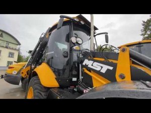 Обзор нового экскаватор-погрузчика MST M644 Plus/Review of the new MST M644 Plus backhoe loader