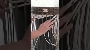 Кашпо «Цилиндр» из остатков ротанга