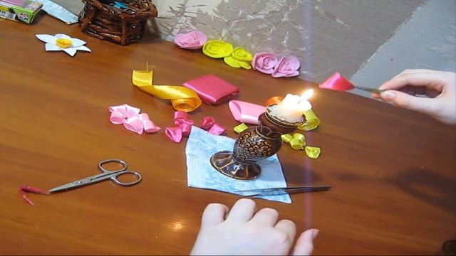 ЦВЕТЫ из атласных лент. Канзаши / Ribbon Flower Tutorial /Подарки своими руками.Идеи рукоделия! смотреть онлайн