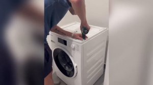 Установка стерильной и сушильной машин в колону 120 / 260 Miele