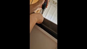 КАК СНЯТЬ ДВЕРЬ ХОЛОДИЛЬНИКА  Electrolux ENB38933X